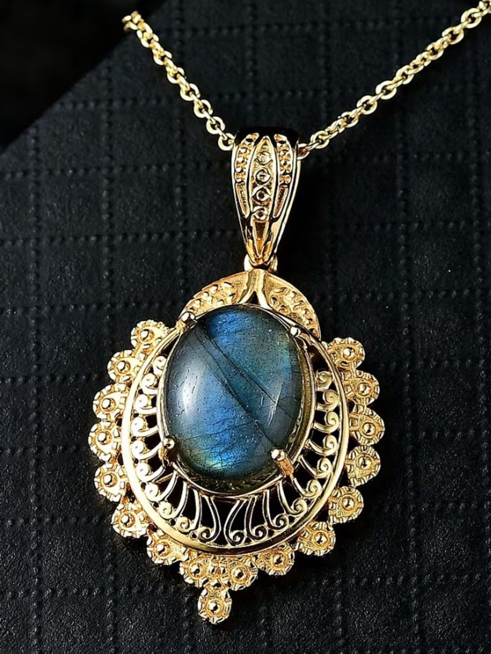 💙 Gold Tone Filigree Labradorite Statement Necklace • Blue Flash Gemstone • NWOT